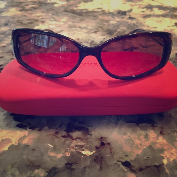AK Anne Klein Accessories - Tortoiseshell Anne Klein sunglasses with case